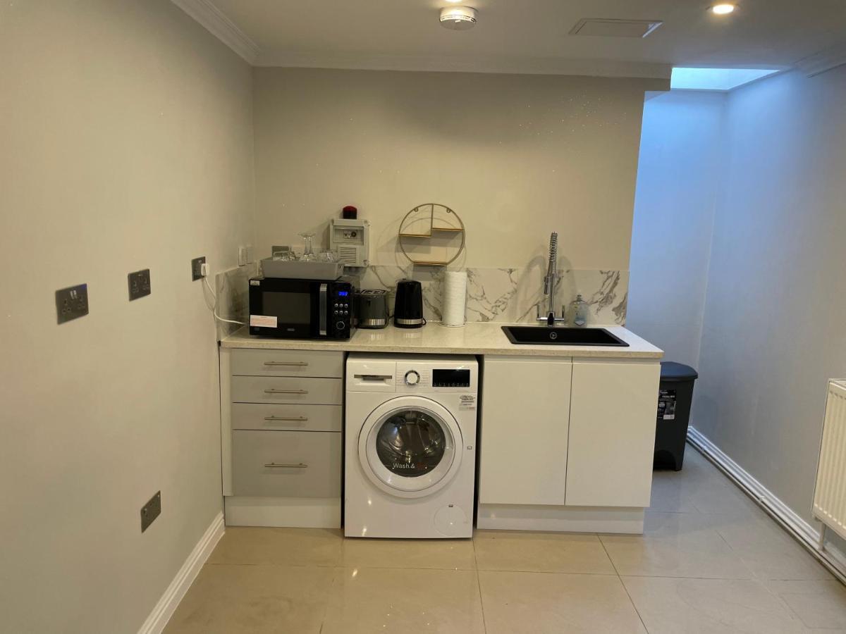 Luxury Studio Apartment Harrow on the Hill ภายนอก รูปภาพ